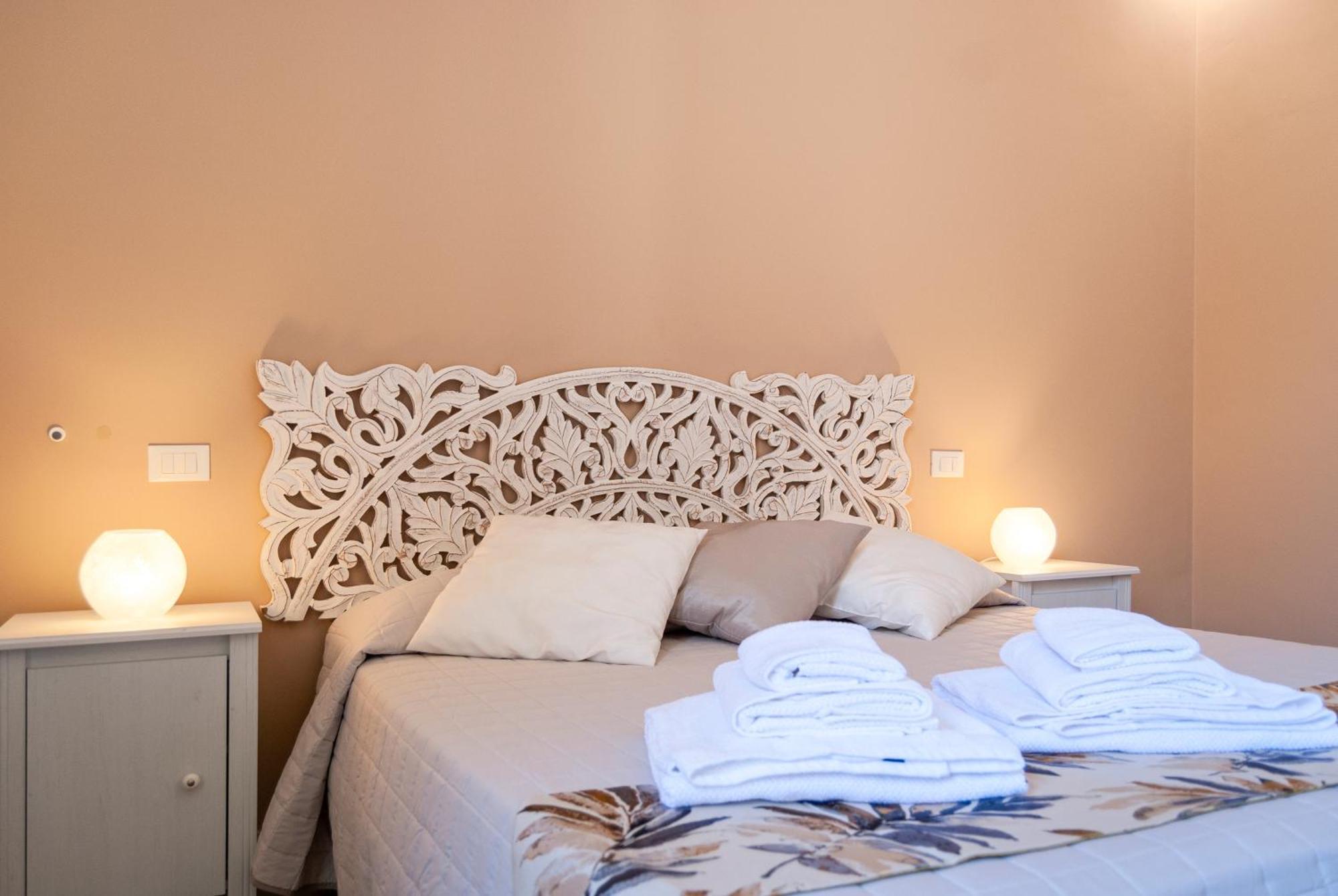 La Pigna Bianca Suites 莱切 外观 照片