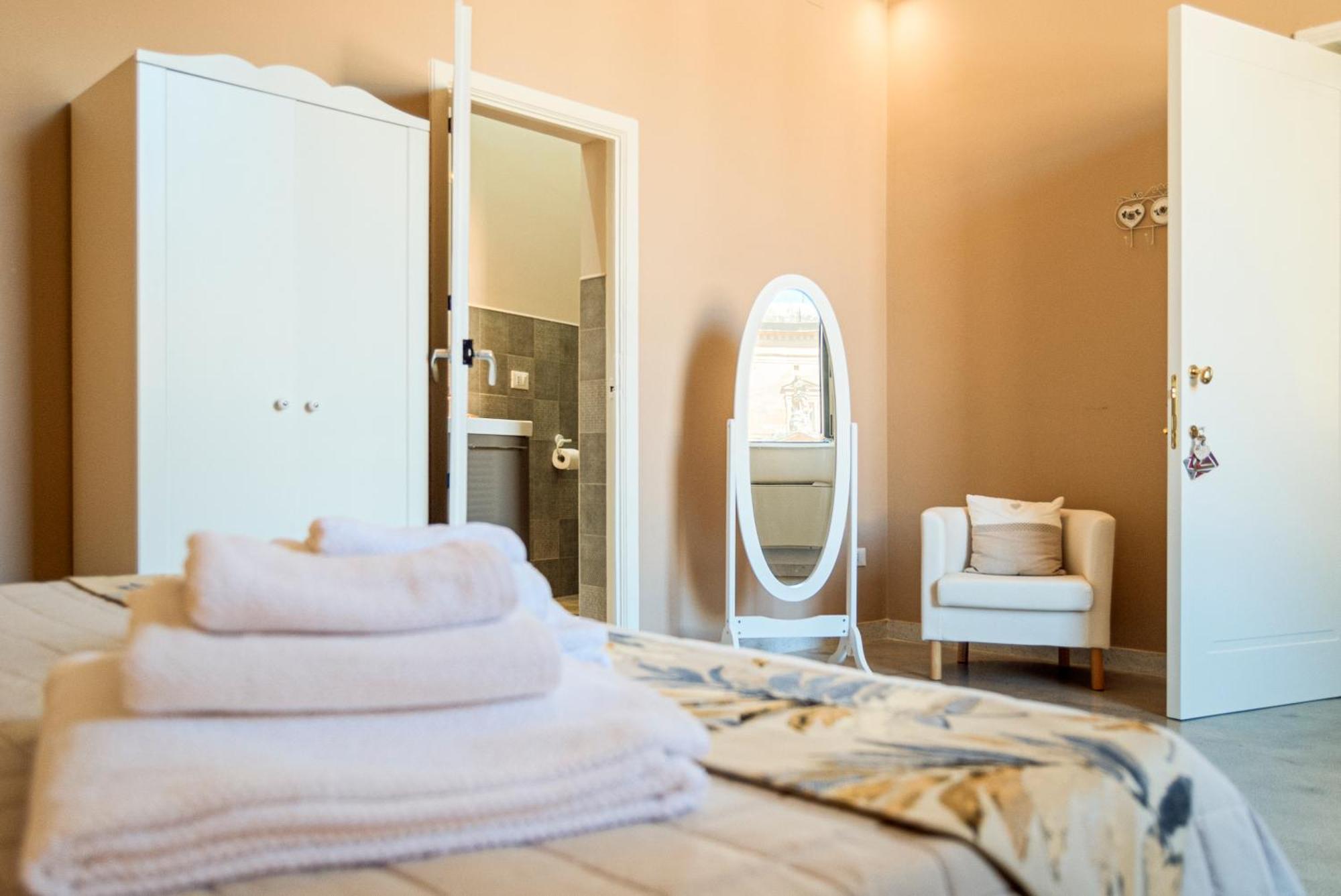 La Pigna Bianca Suites 莱切 外观 照片
