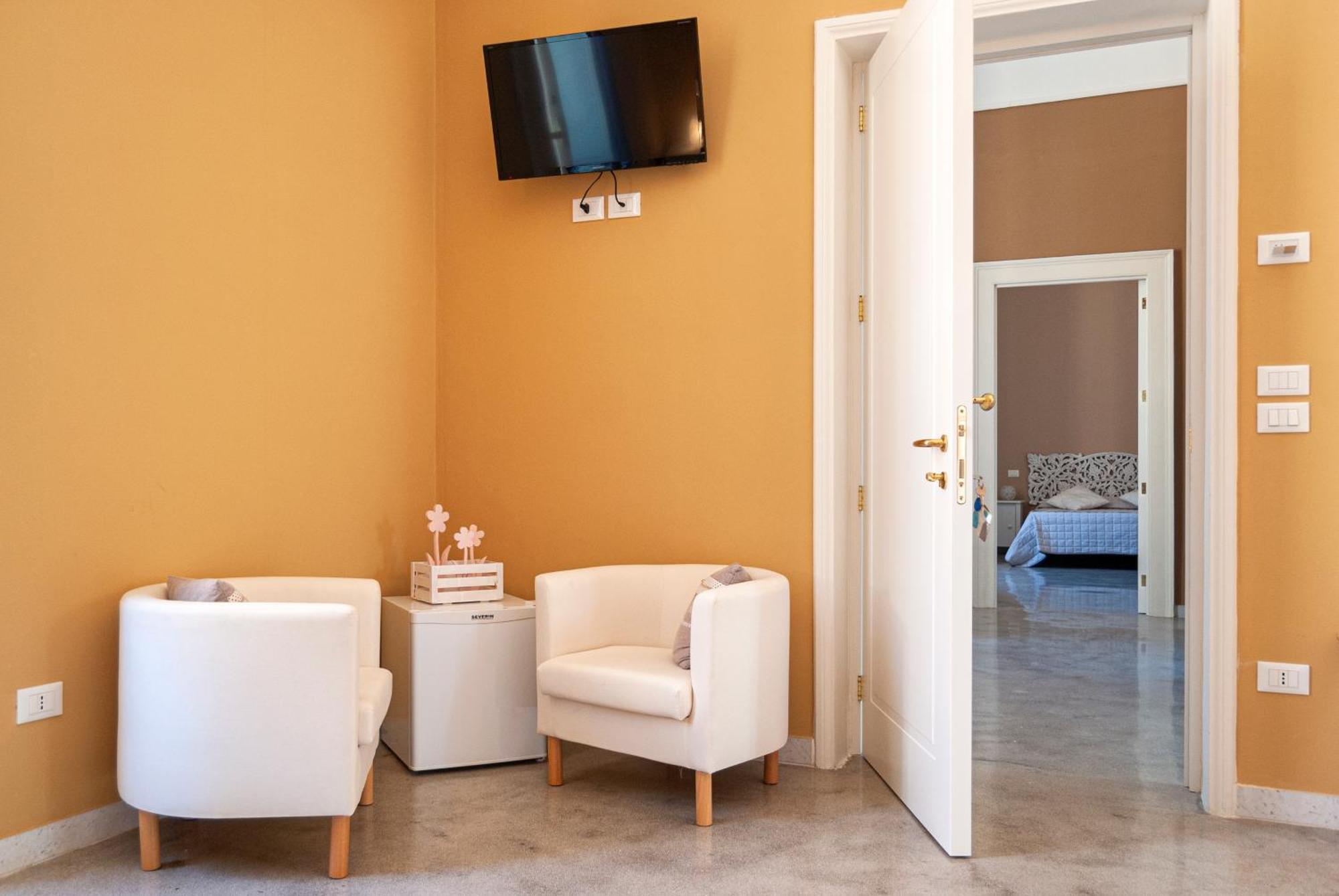 La Pigna Bianca Suites 莱切 外观 照片