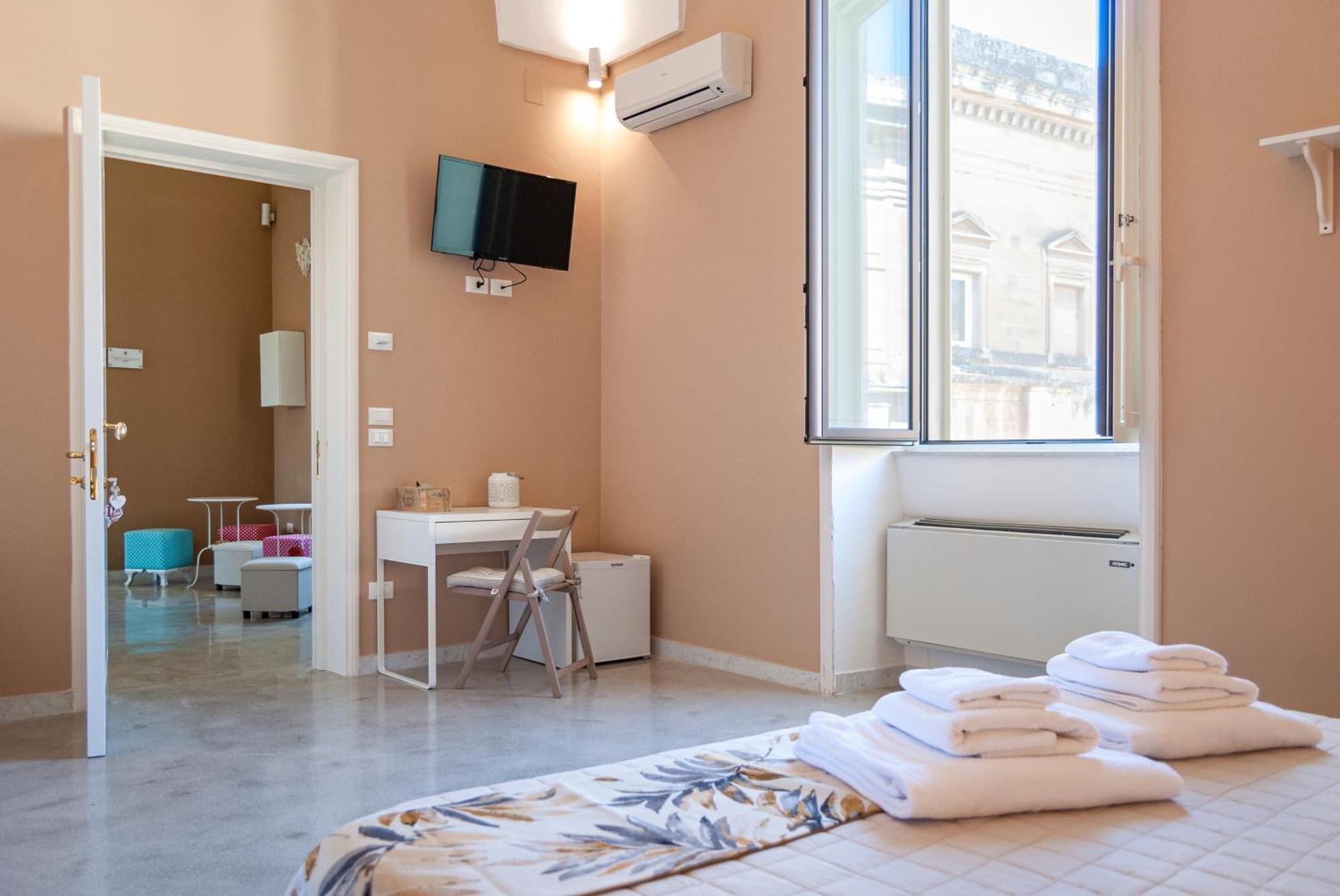 La Pigna Bianca Suites 莱切 外观 照片